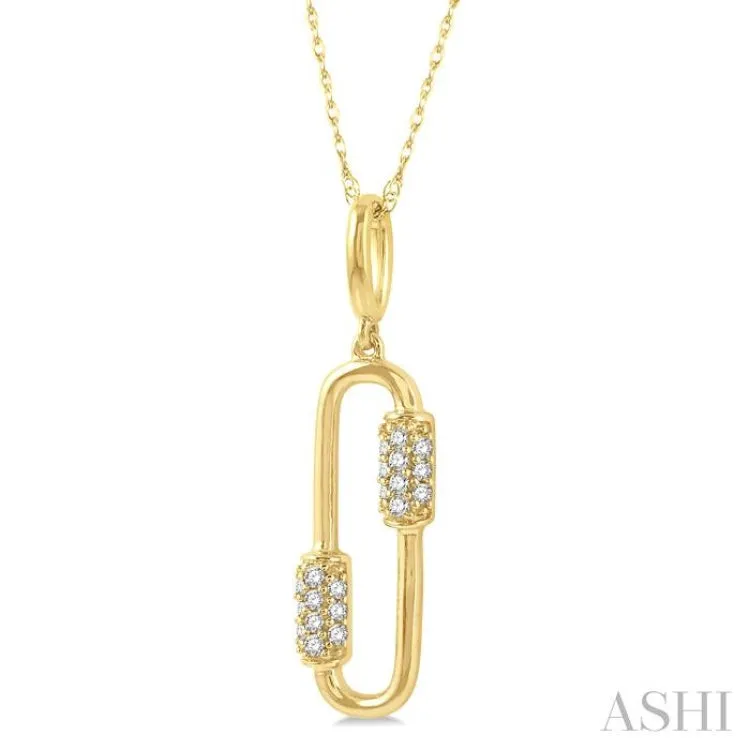 1/10 Ctw Round Cut Diamond Paper Clip Pendant With Chain in 10K Yellow Gold