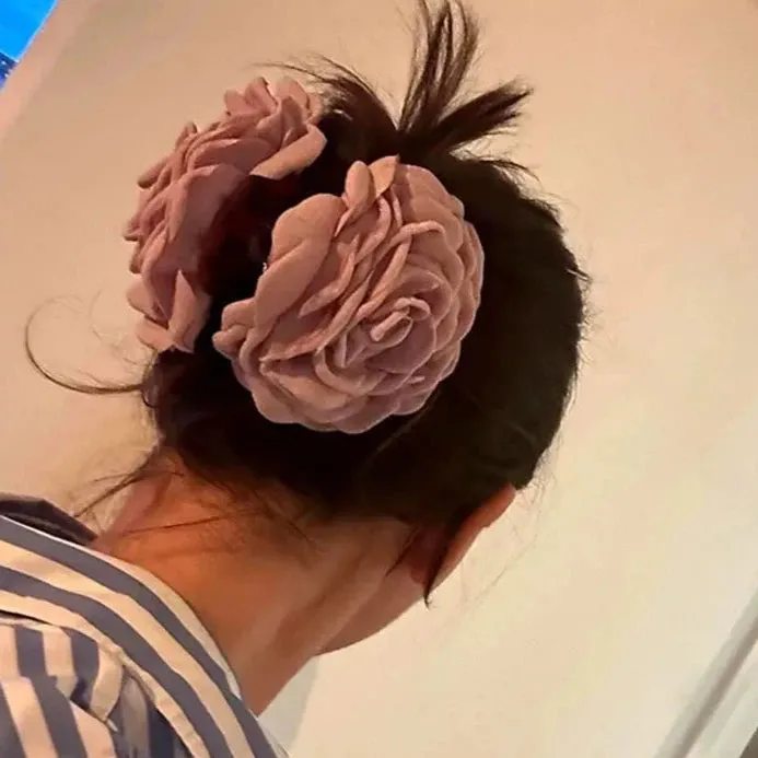 Bella Jumbo Rose Flower Claw Hair Clips