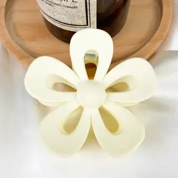 Cutout Flower Hair Claw