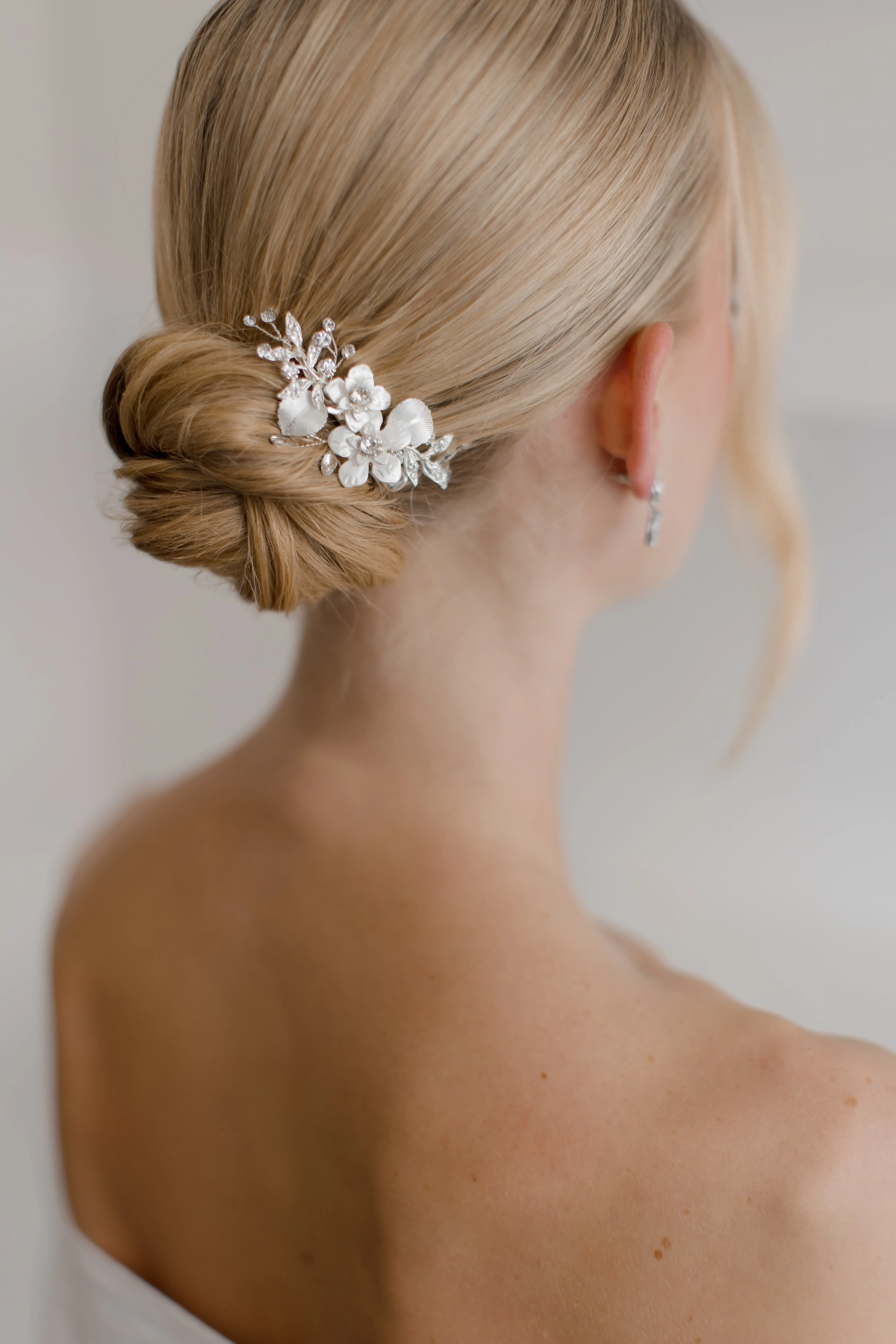 Francine - Silver Flower Bridal Clip