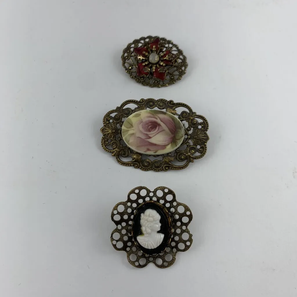 Lot of 3 Vintage Pins /hg