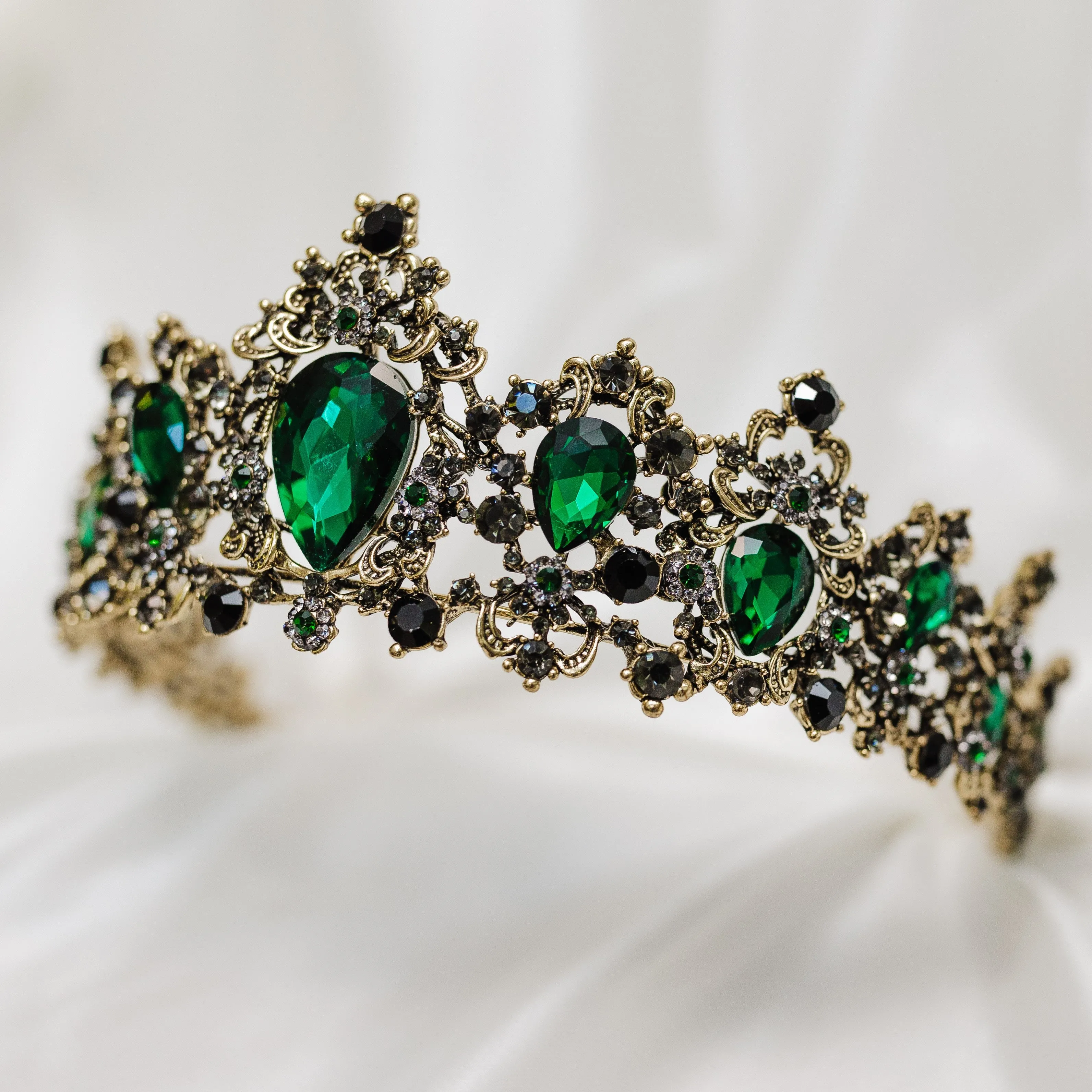 Michelle's Tiara in Green & Antique Gold