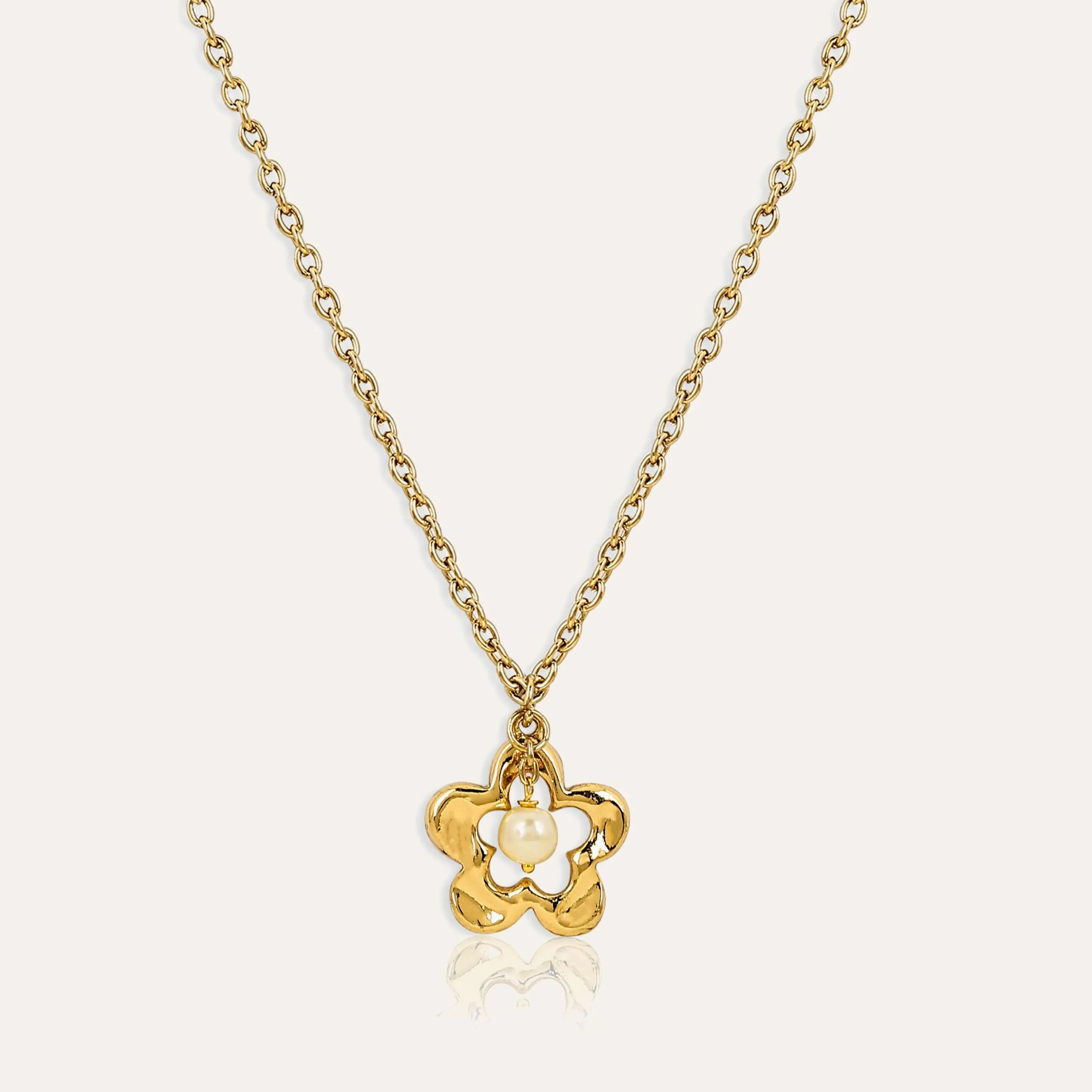 TFC Daisy Pearl Gold Plated Pendant Necklace