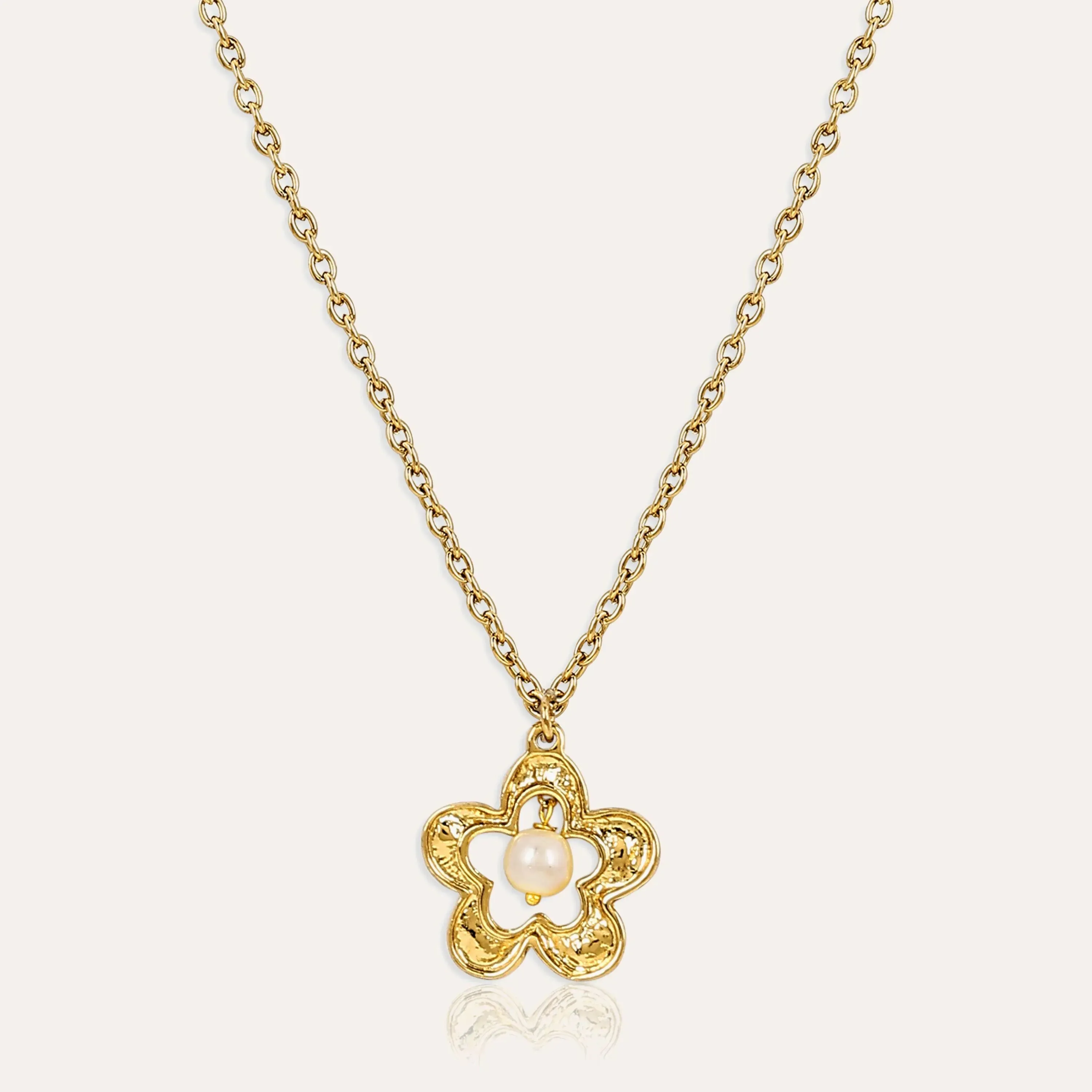 TFC Daisy Pearl Gold Plated Pendant Necklace